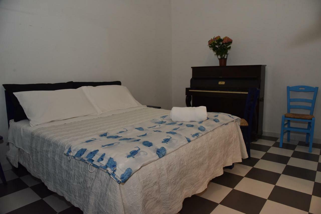 Sogni D'Oro Lecce Acomodação com café da manhã Exterior foto