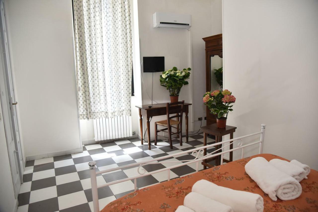 Sogni D'Oro Lecce Acomodação com café da manhã Exterior foto